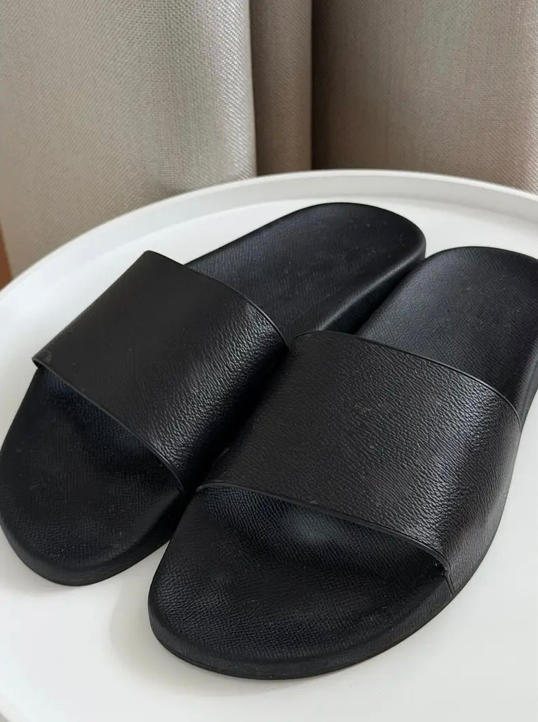 Midnight Luxe Comfort Slide